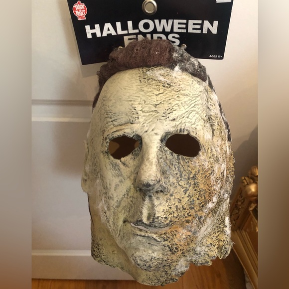 - HALLOWEEN ENDS - MICHAEL MYERS MASK - Picture 6 of 6